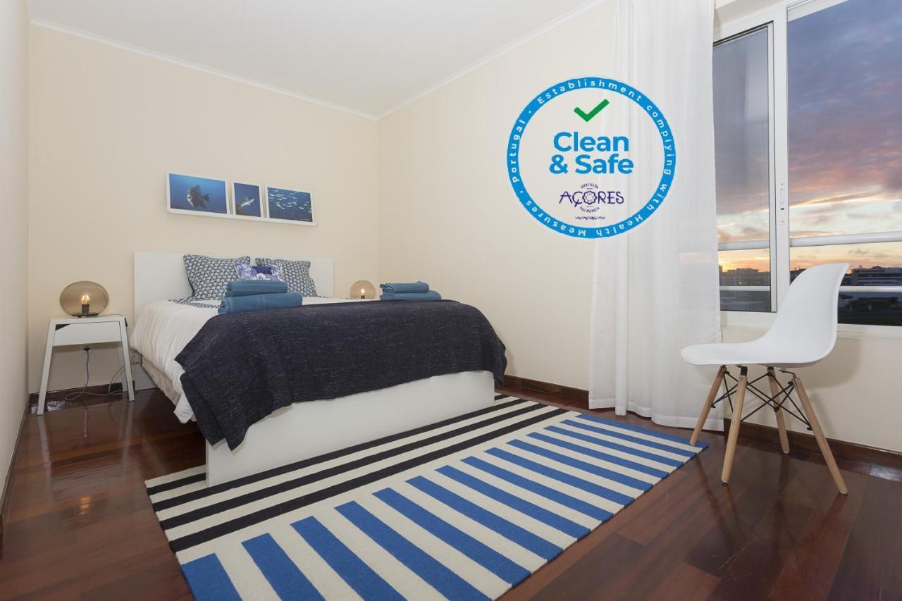 Green & Blue 3 Bedrooms ポンタ・デルガダ エクステリア 写真